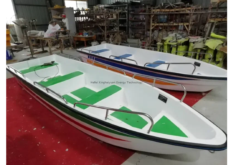 एफआरपी मछली पकड़ने की नाव